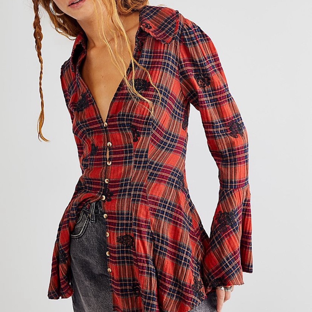 Free people Ezra embroidered shirt. Only worn once. In perfect condition